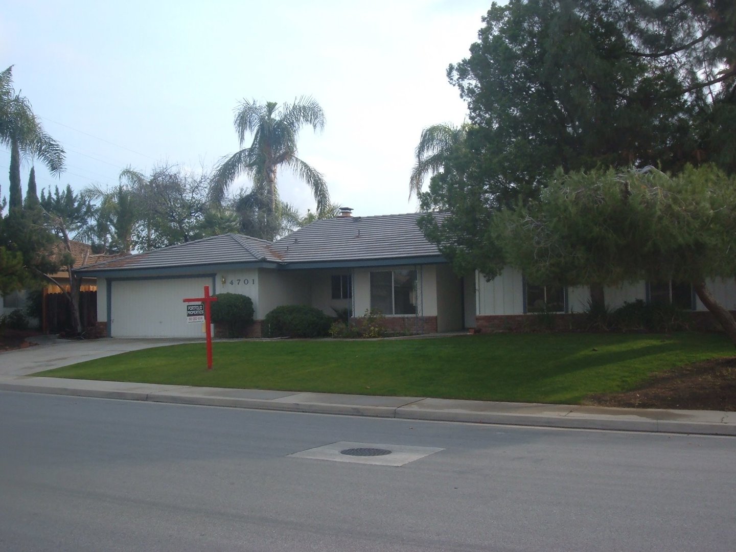BAKERSFIELD House: 4701 IRONWOOD WAY