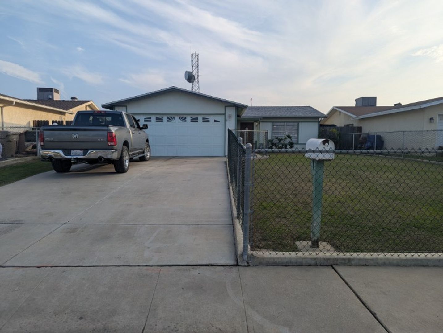 Bakersfield House: 1215 McKinley Ave