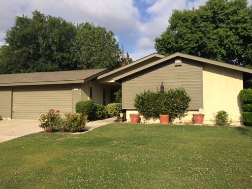 2 Bedroom Home with Attached 2-Car Garage, Fireplace & Covered Patio