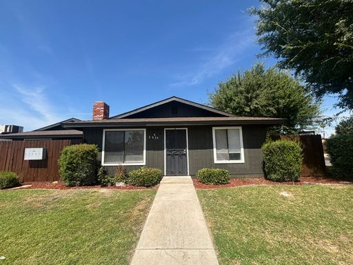 3 Bedroom Home with Fireplace, Private Patio & Attached 2-Car Garage - FULLY RENOVATED!! – photo 1