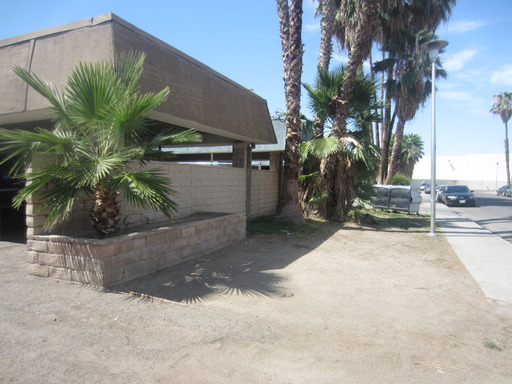 2 Bedroom Apartment with Private Patio, Covered Parking & Utilities Included – photo 1