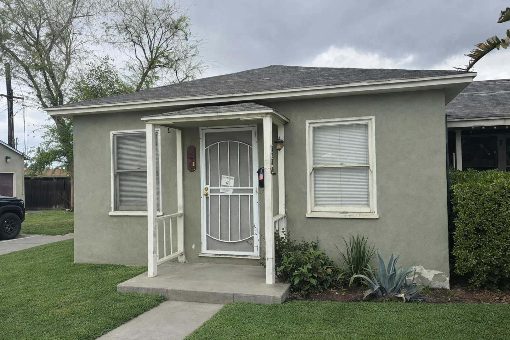 BAKERSFIELD Apartment: 319 HOLTBY ROAD