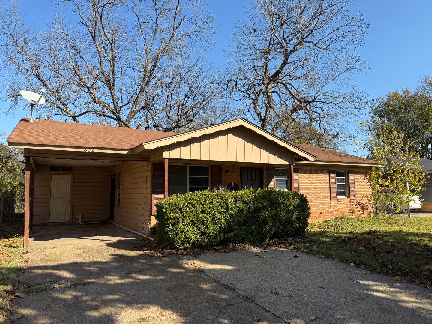 Shreveport House: 802 Navaho Trail