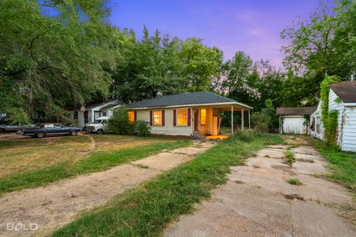 2 Bed 1 Bath Rental at 2825 Essex St, Shreveport, LA – photo 1