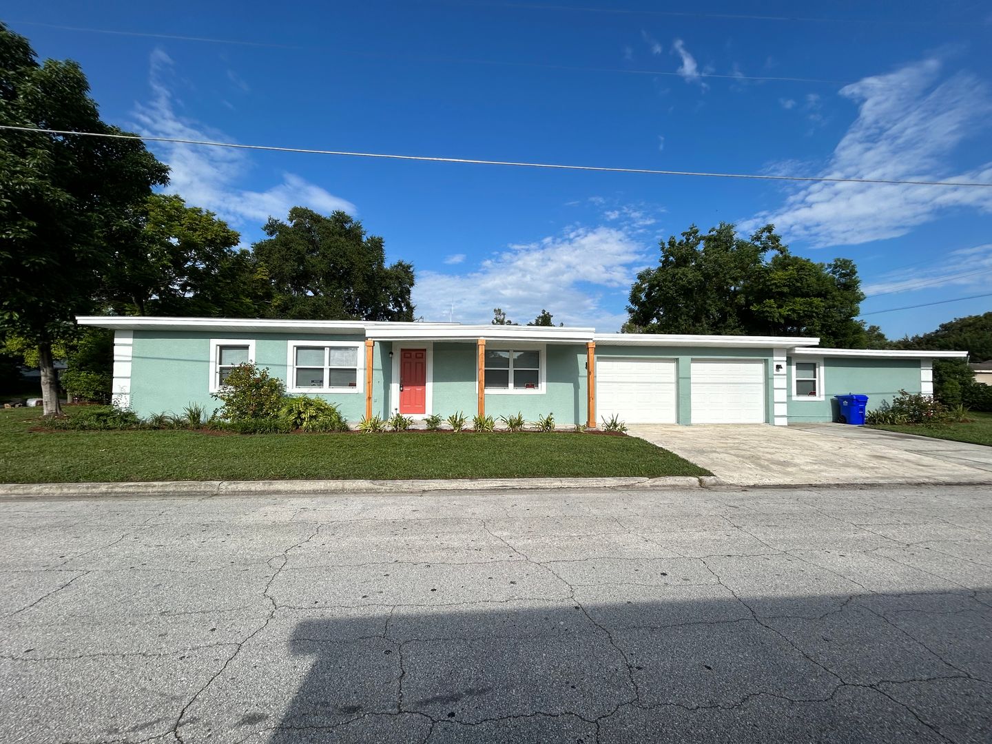 Winter Garden House: 418 Charles Street