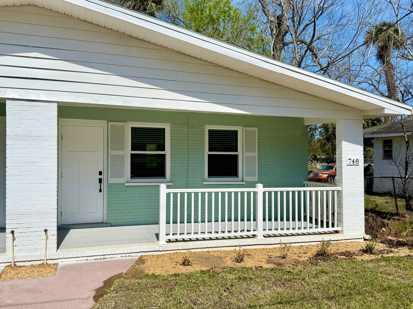 Daytona Beach Multiplex: 748 & 750 Bethune Street