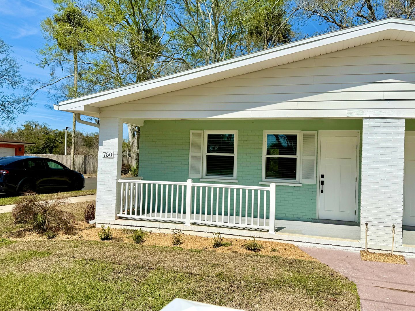 Daytona Beach Multiplex: 748 & 750 Bethune Street