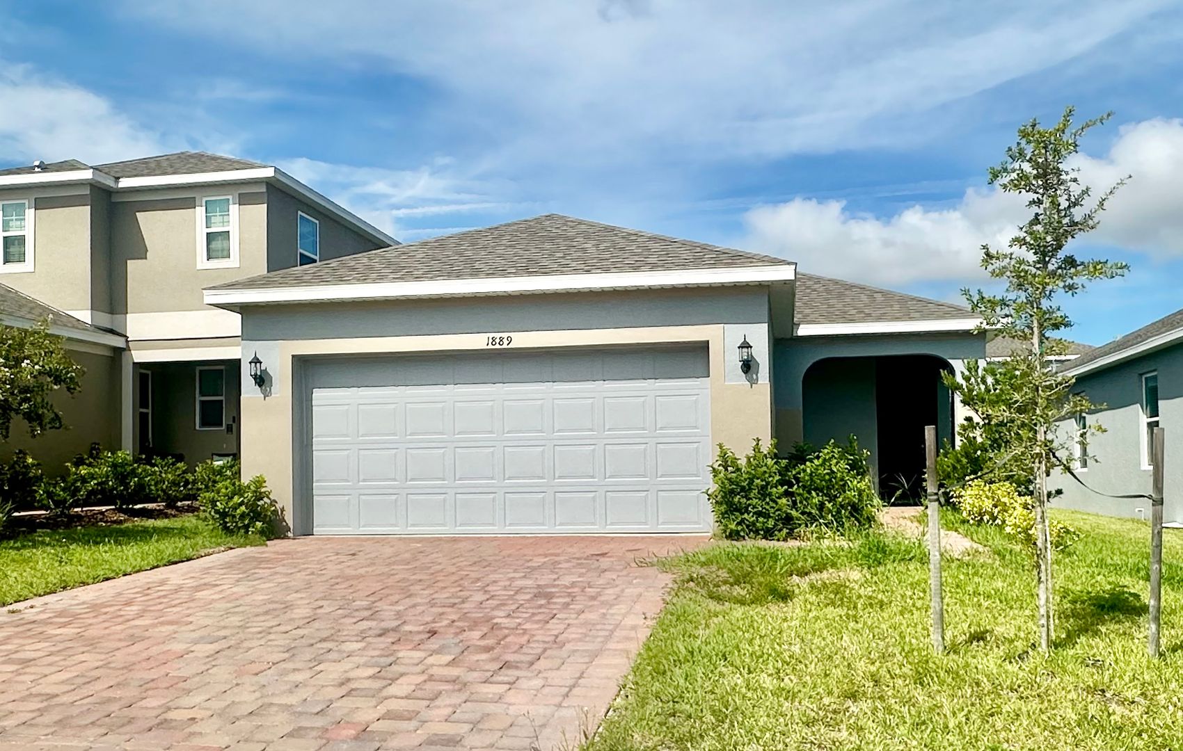 Groveland House: 1889 Ross Hammock Ave