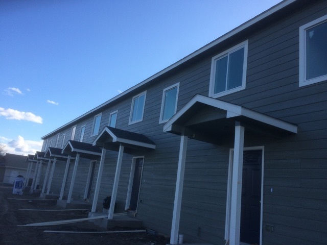 Moses Lake Apartment: 1340 Shaker Place