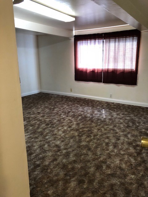 Moses Lake House: 9436 Beacon Rd