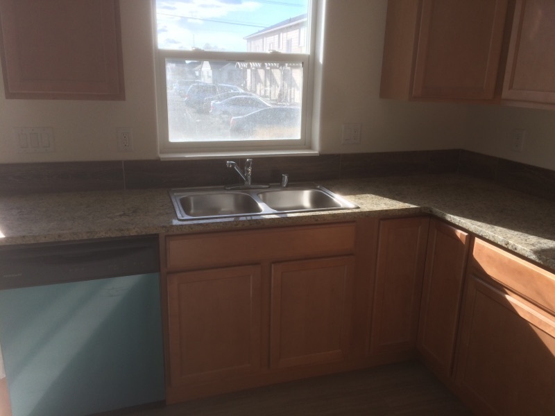 Moses Lake Apartment: 1340 Shaker Place