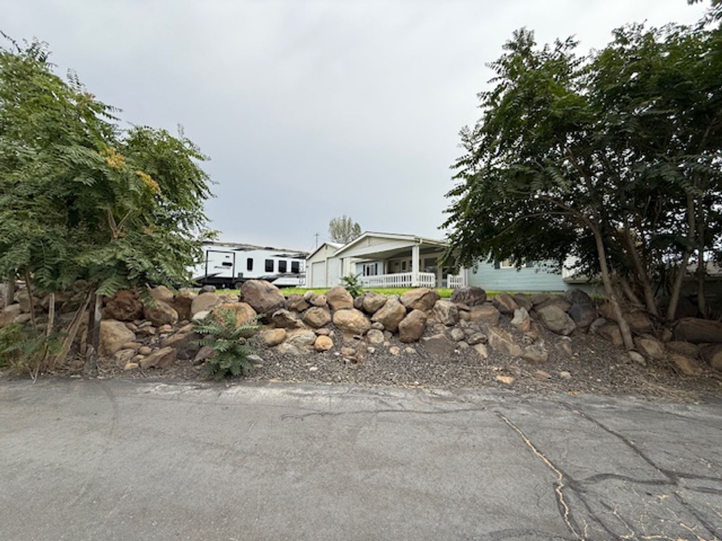 Ephrata House: 2822 Rd 14.6 NW