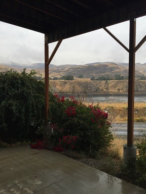 Spacious 2 br 1 ba Coulee Dam duplex