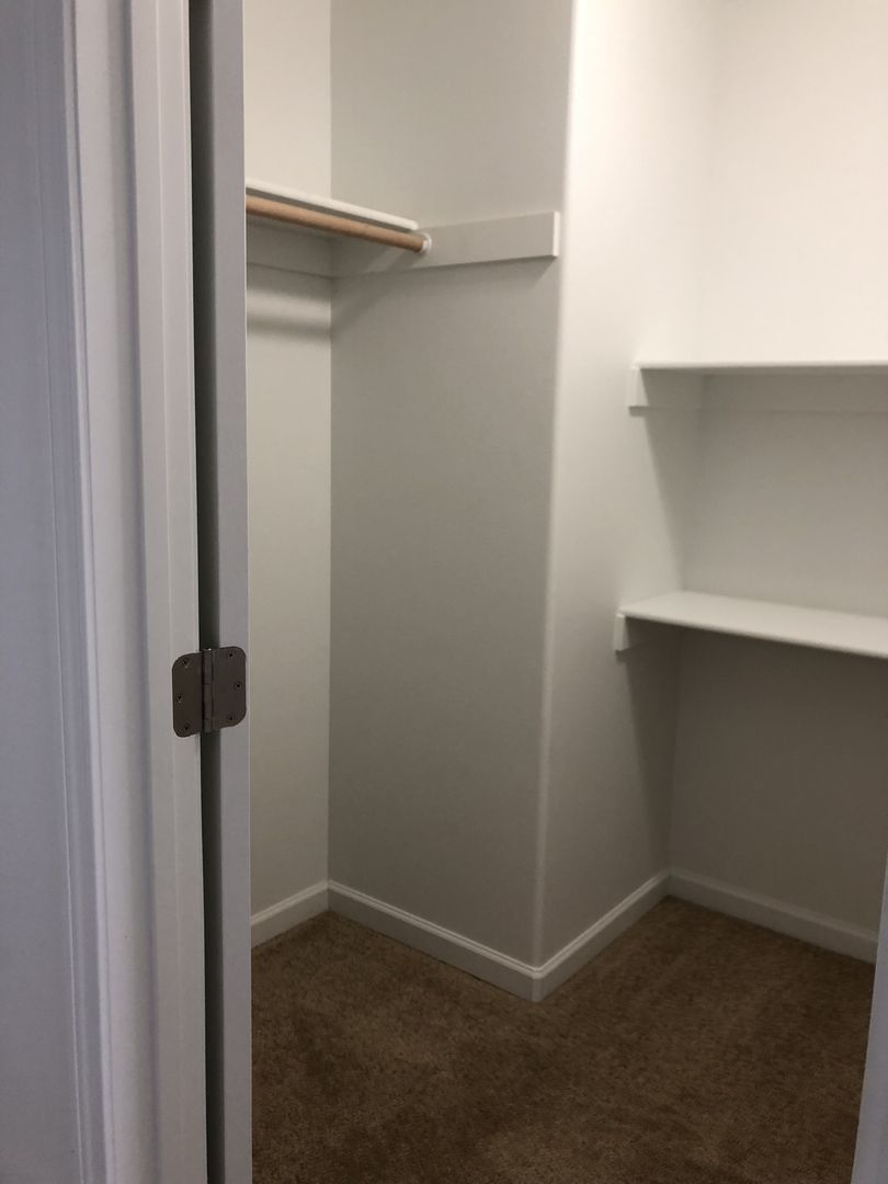 Ephrata Apartment: 707 NE 3rd Ave