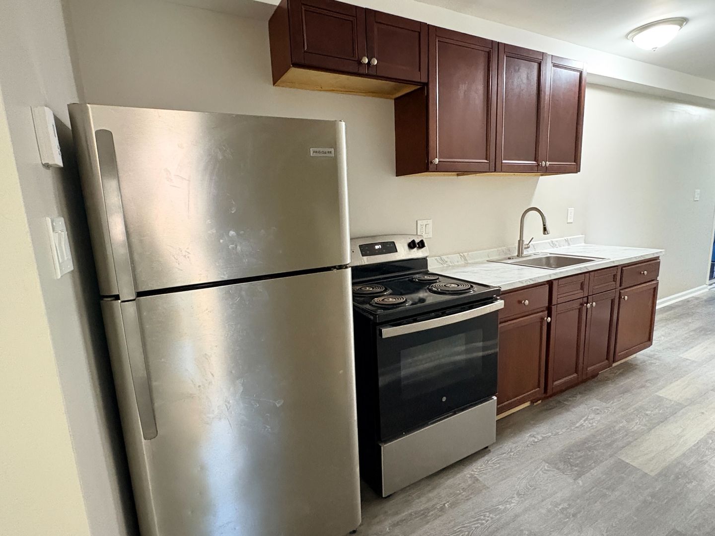 Washington Apartment: 1300 Congress St. SE