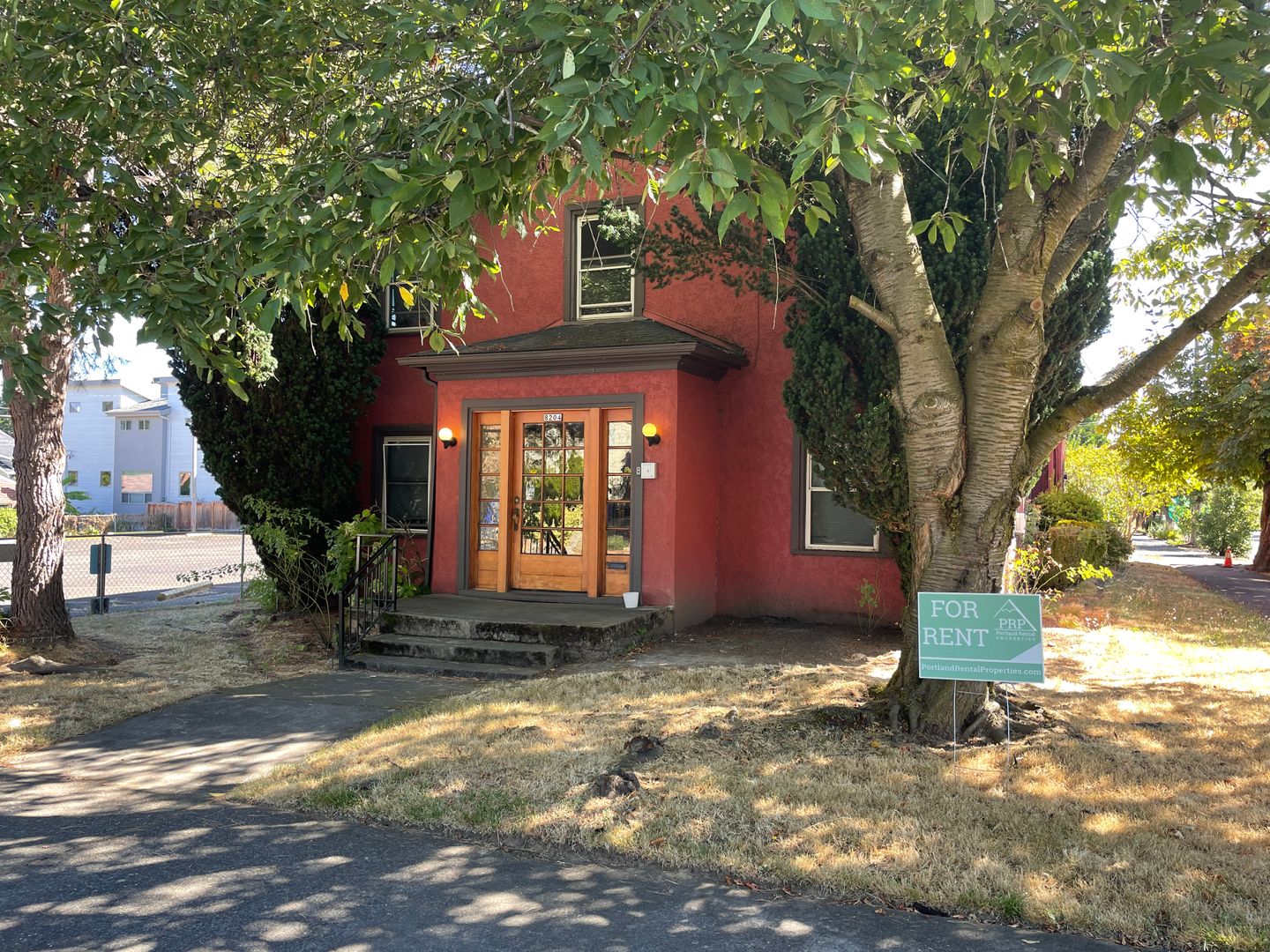 Portland Apartment: 8204 N Peninsular Ave.