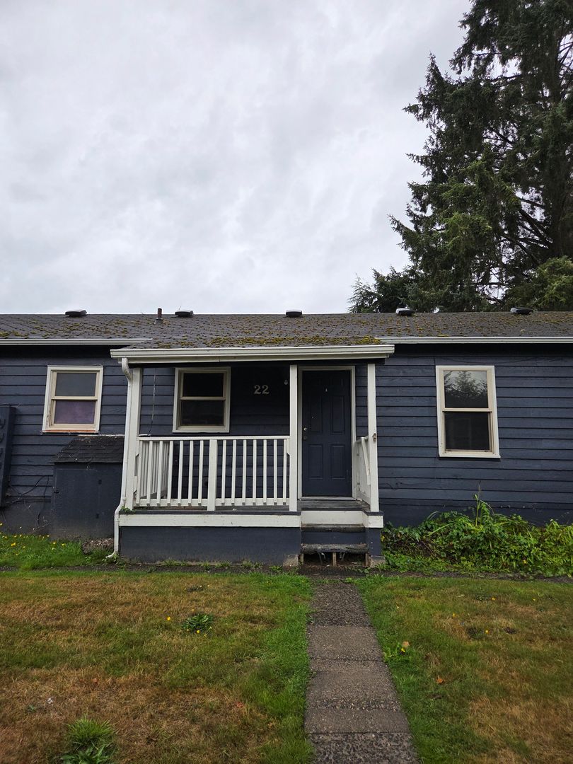 Astoria Apartment: 91817 Highway 202