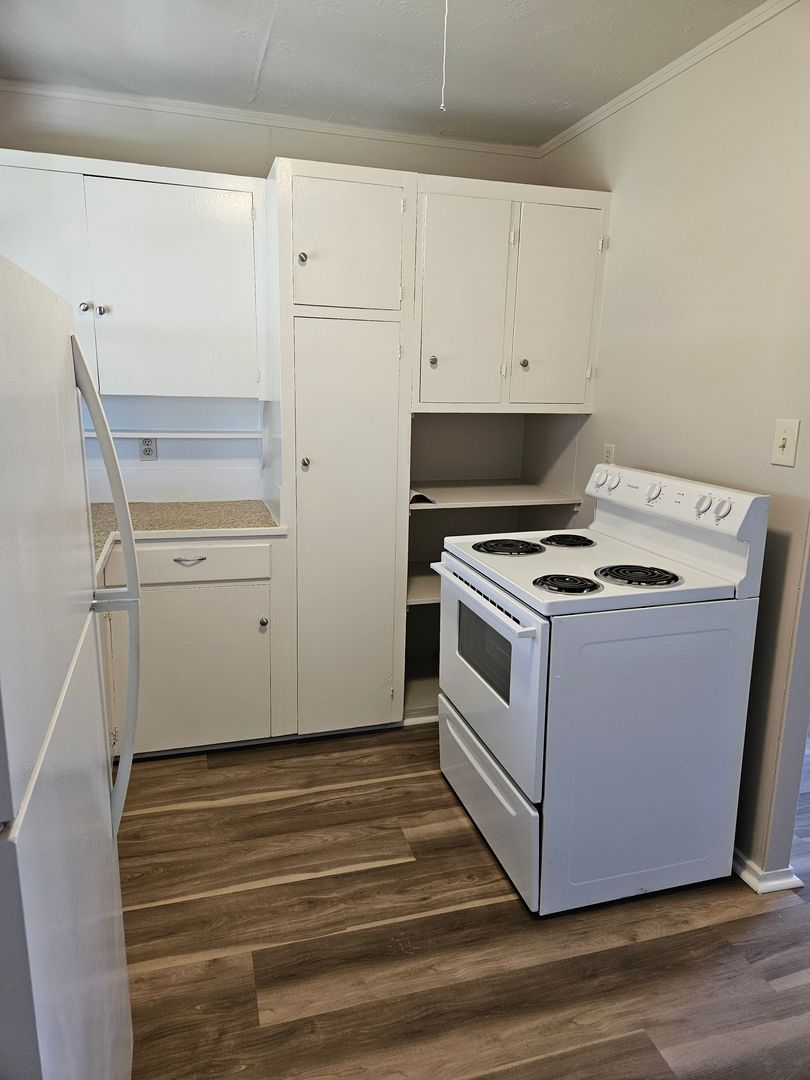 Astoria Apartment: 91817 Highway 202