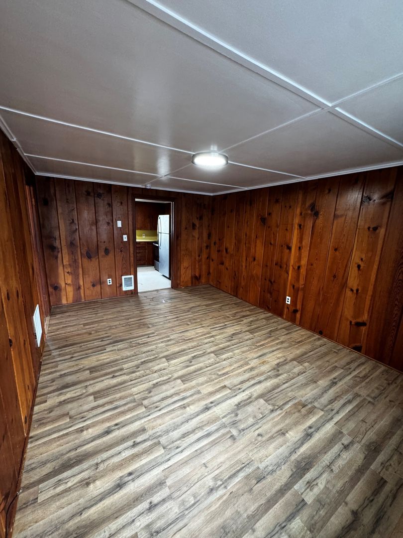 Seaside Apartment: 1624 S. Columbia Street