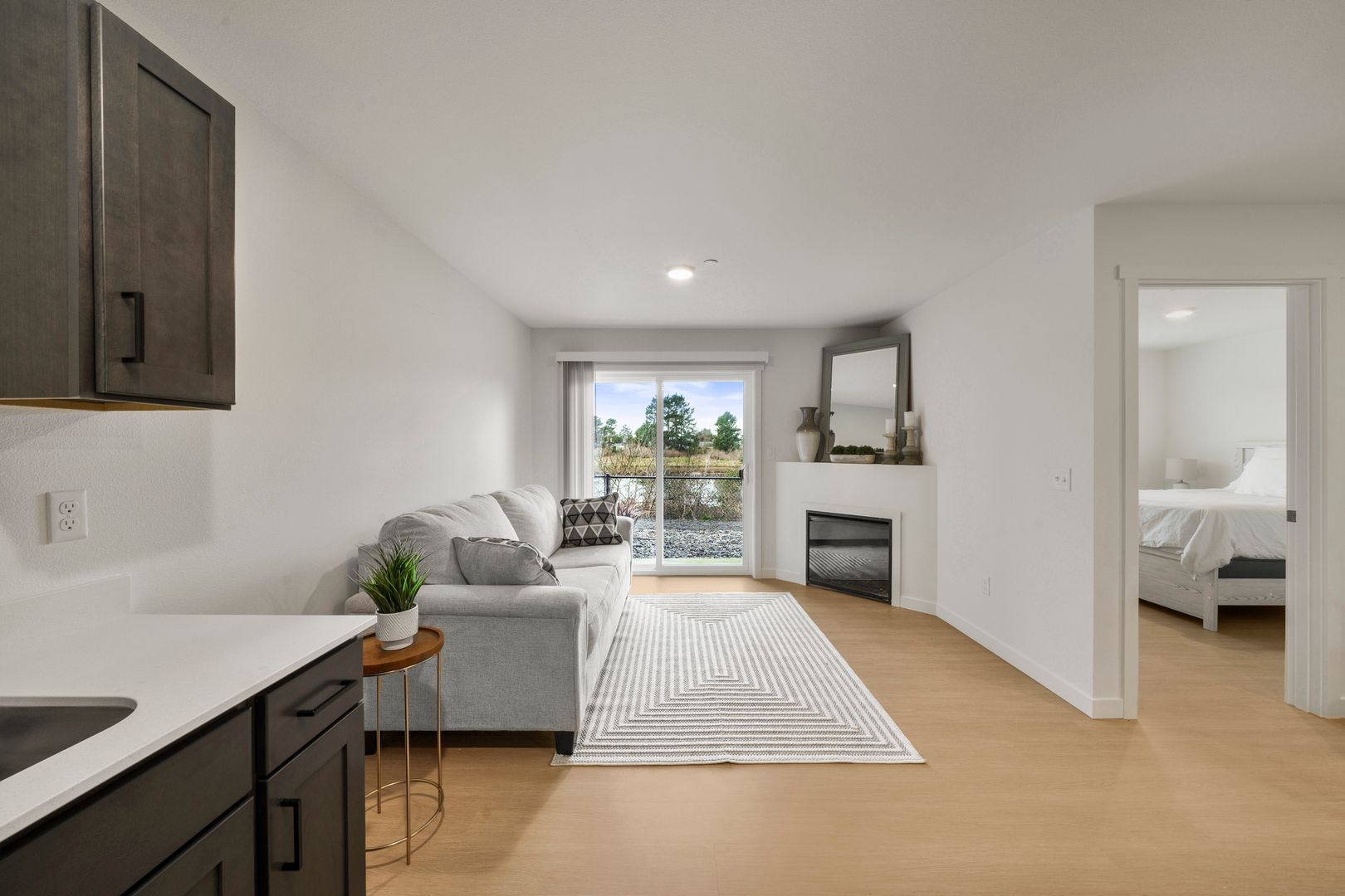 Seaside Apartment: 916 S. Holladay Drive