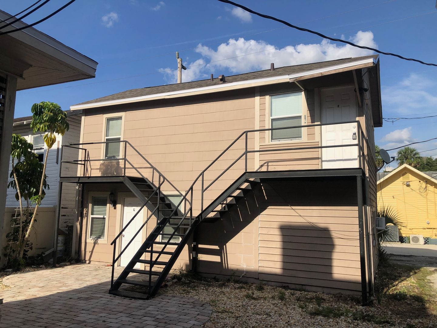 Sanford House: 309 S. Park Avenue