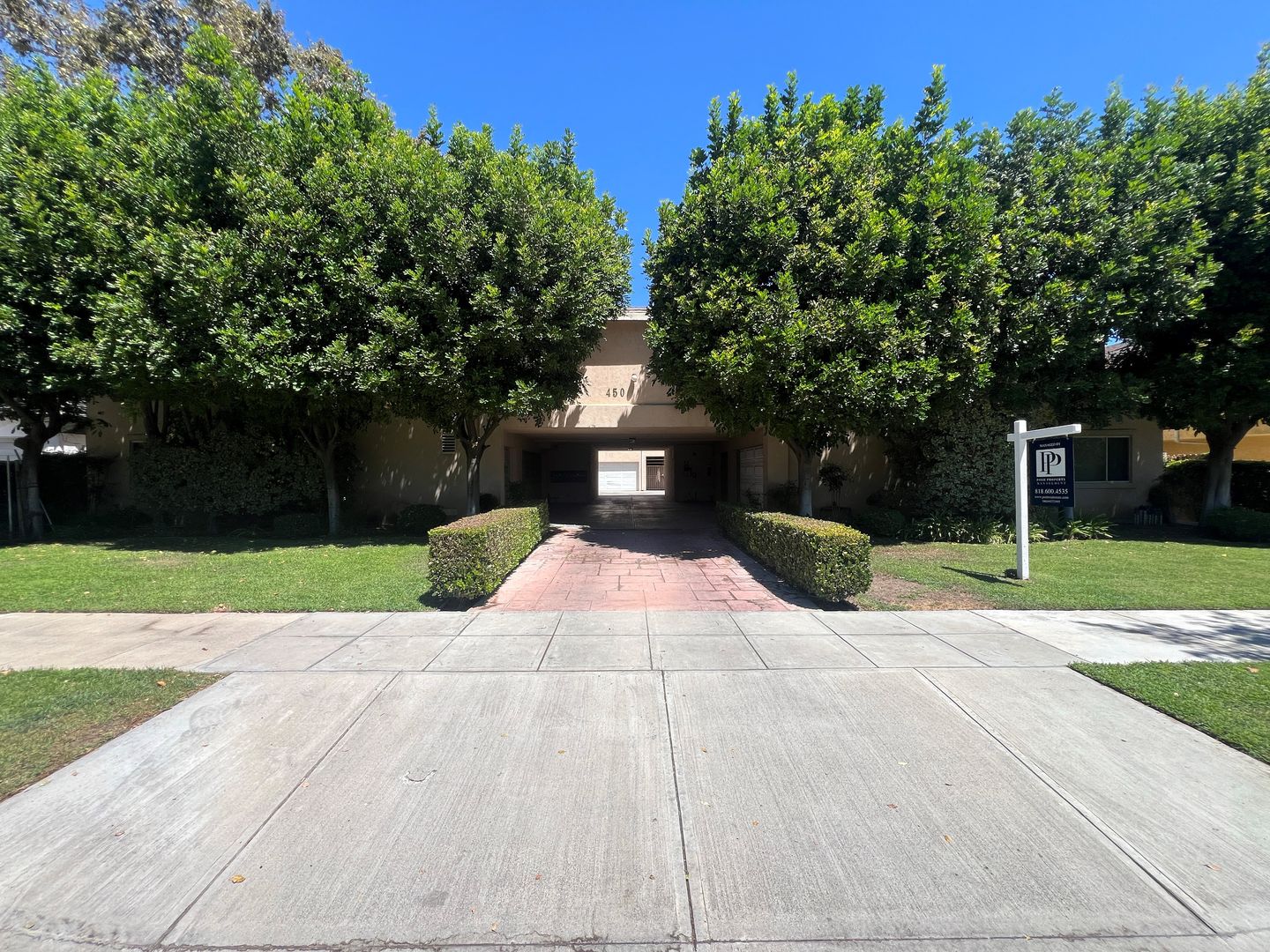 Burbank Apartment: 450 N Shelton St