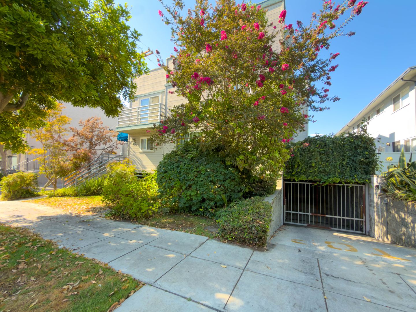 Glendale Condo: 315 Cameron Pl #3