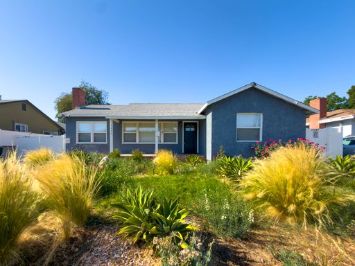 Newly Renovated Spacious 2BR Front House in Mission Hills!