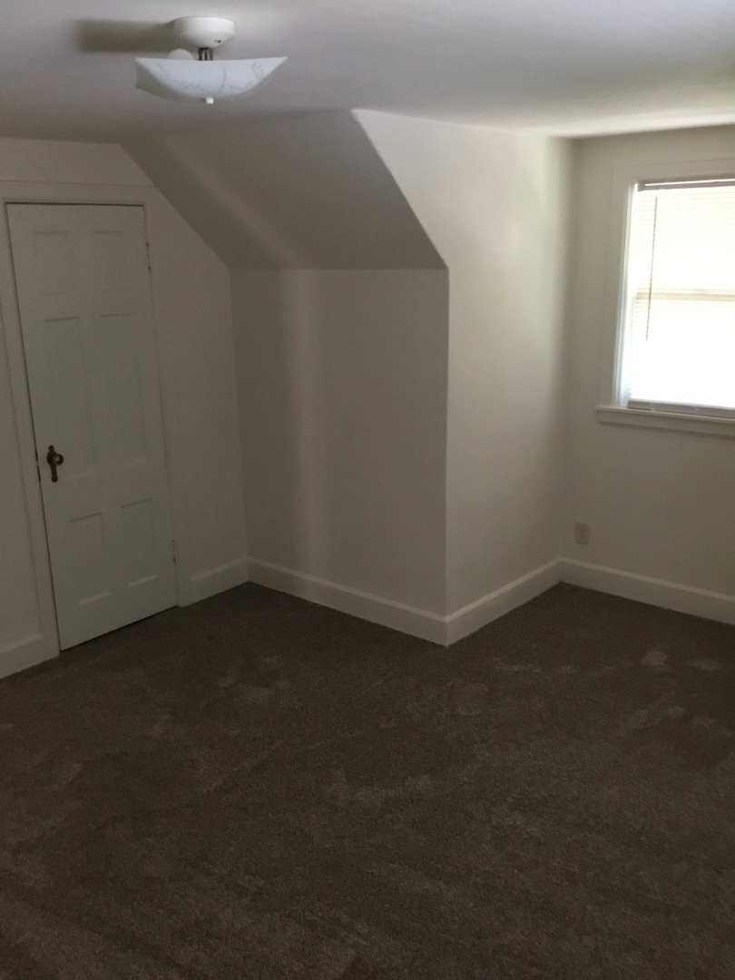 311 Dawn Ave, Rockford, IL 61107