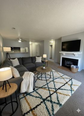 Forrest Grove Apartments – NW Wichita Student, Military, and Aircraft Discounts Available! – photo 1