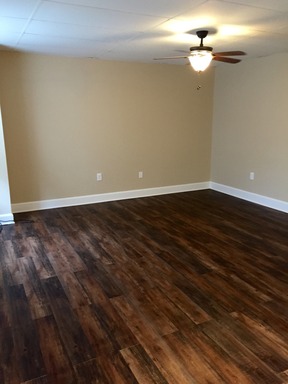Charming 2 Bedroom in the Heart of Downtown Easton! – photo 1
