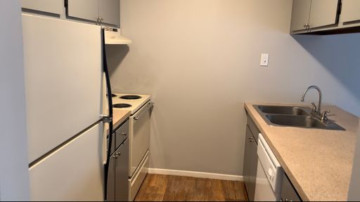 Modern 1 Bedroom 1 Bathroom – photo 1