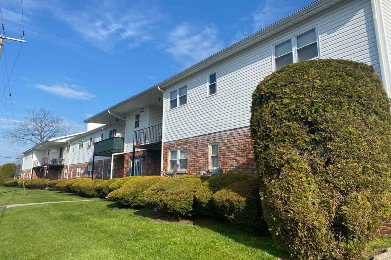 Topton Apartment: 125-135 W Palm/Franklin Street