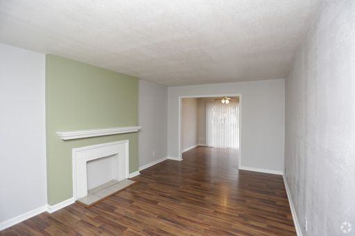 Edgemoor Townhomes in East Wichita! – photo 1