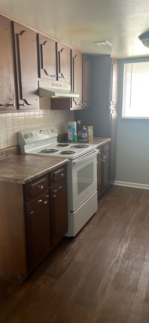Wichita Apartment: 1440 N. Clarence Ave.