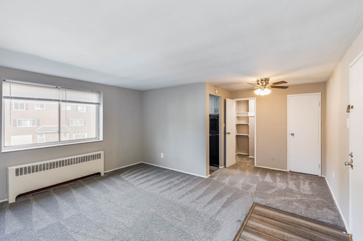 Convenient Studio Apartment - Centrally Located – photo 1