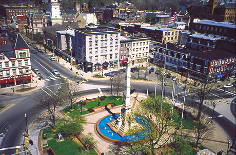 Bright, Spacious & Modern 2 Bedroom in Historic Downtown Easton!! – photo 1
