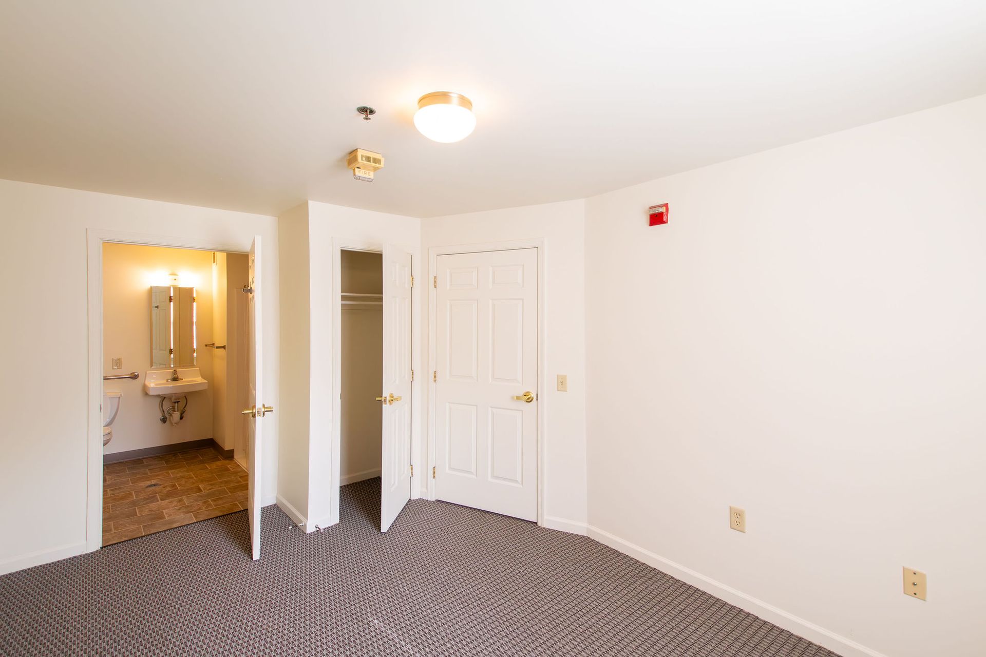 Providence House 5 of 12