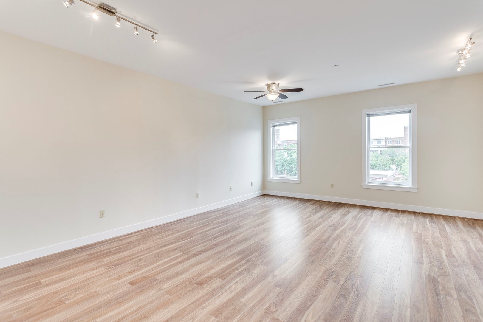 Alexandria Apartment: 706 North Washington Street
