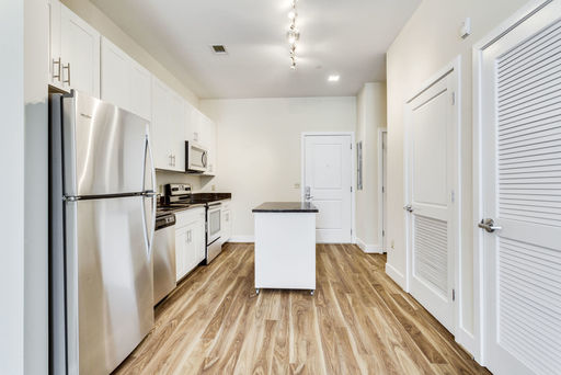 Beautiful 1 bedroom 1 bath apartment! – photo 1