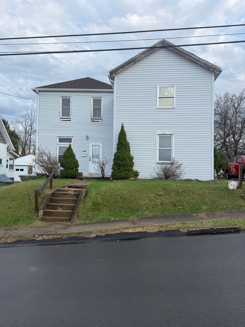 Monongahela Apartment: 421-423 Parkinson St