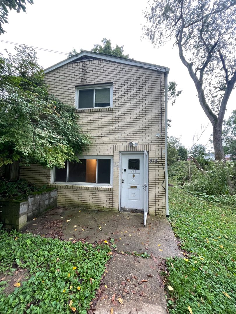 Canonsburg Apartment: 411-413-415 Spruce St