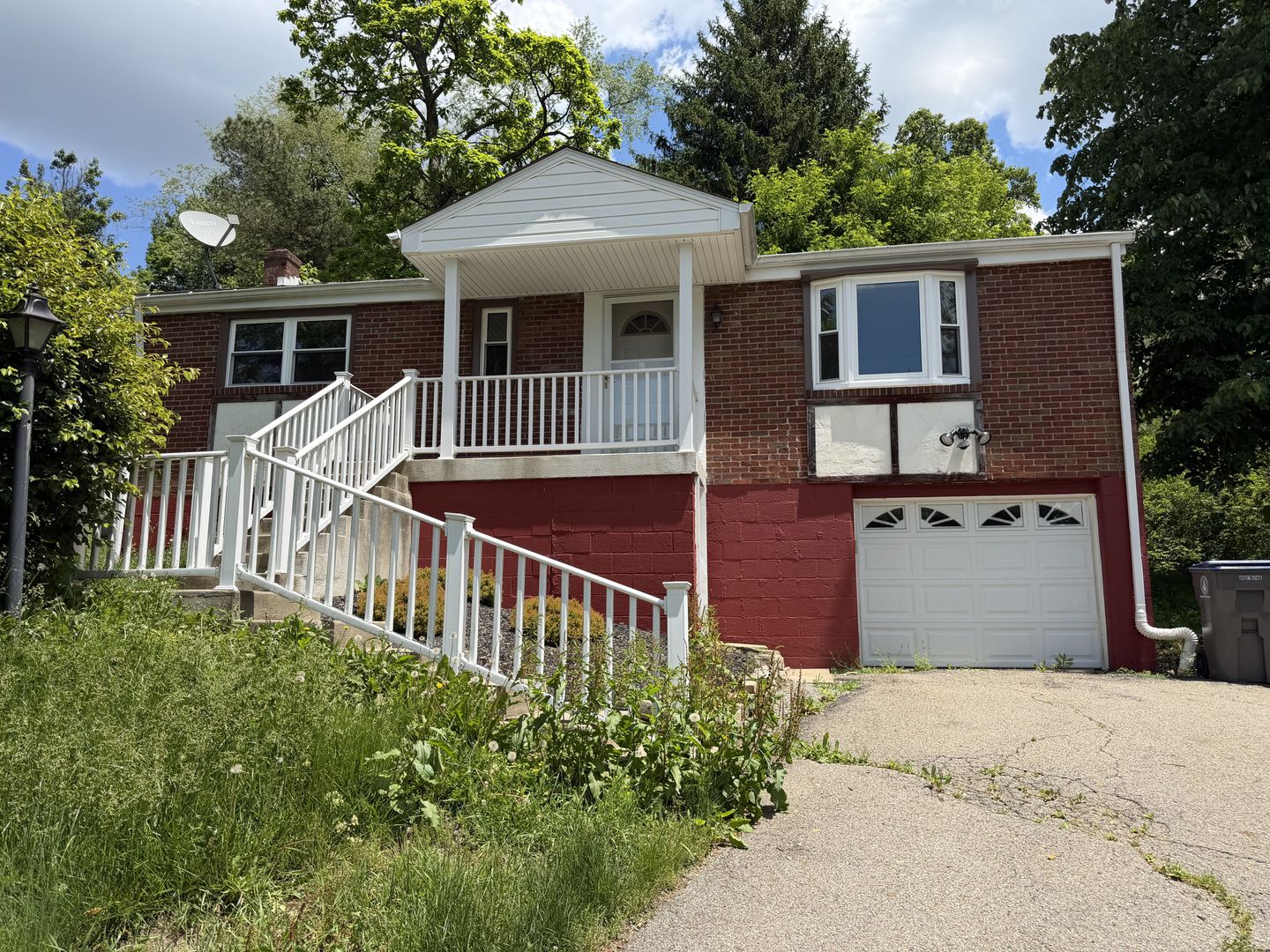 McMurray House: 1016 Old Washington Rd