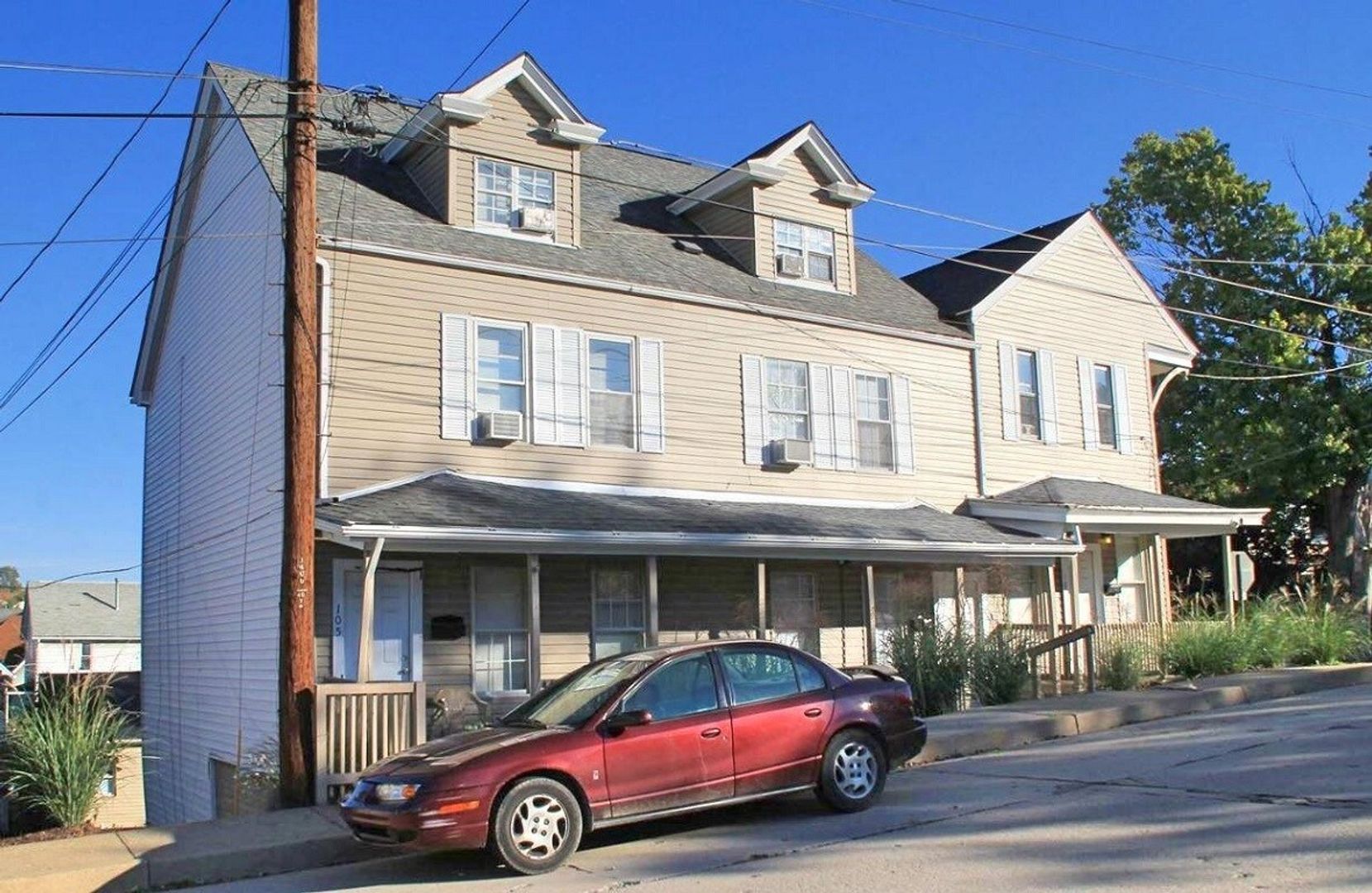 Washington Apartment: 101 W Walnut St