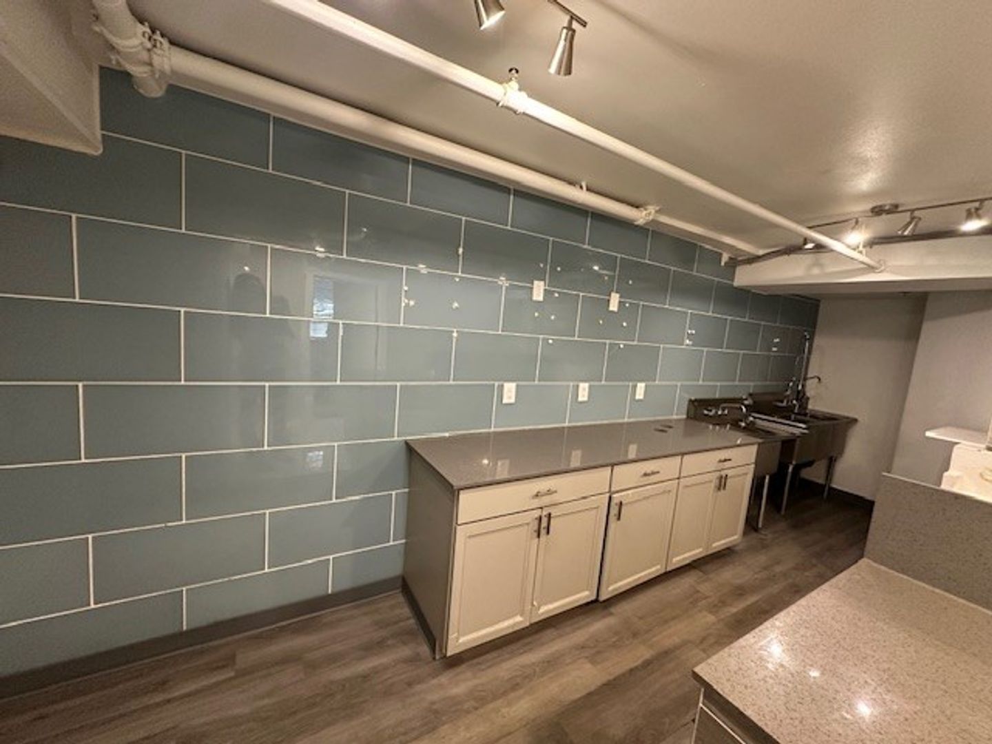 22341 Marine View Dr S E, Des Moines, WA 98198