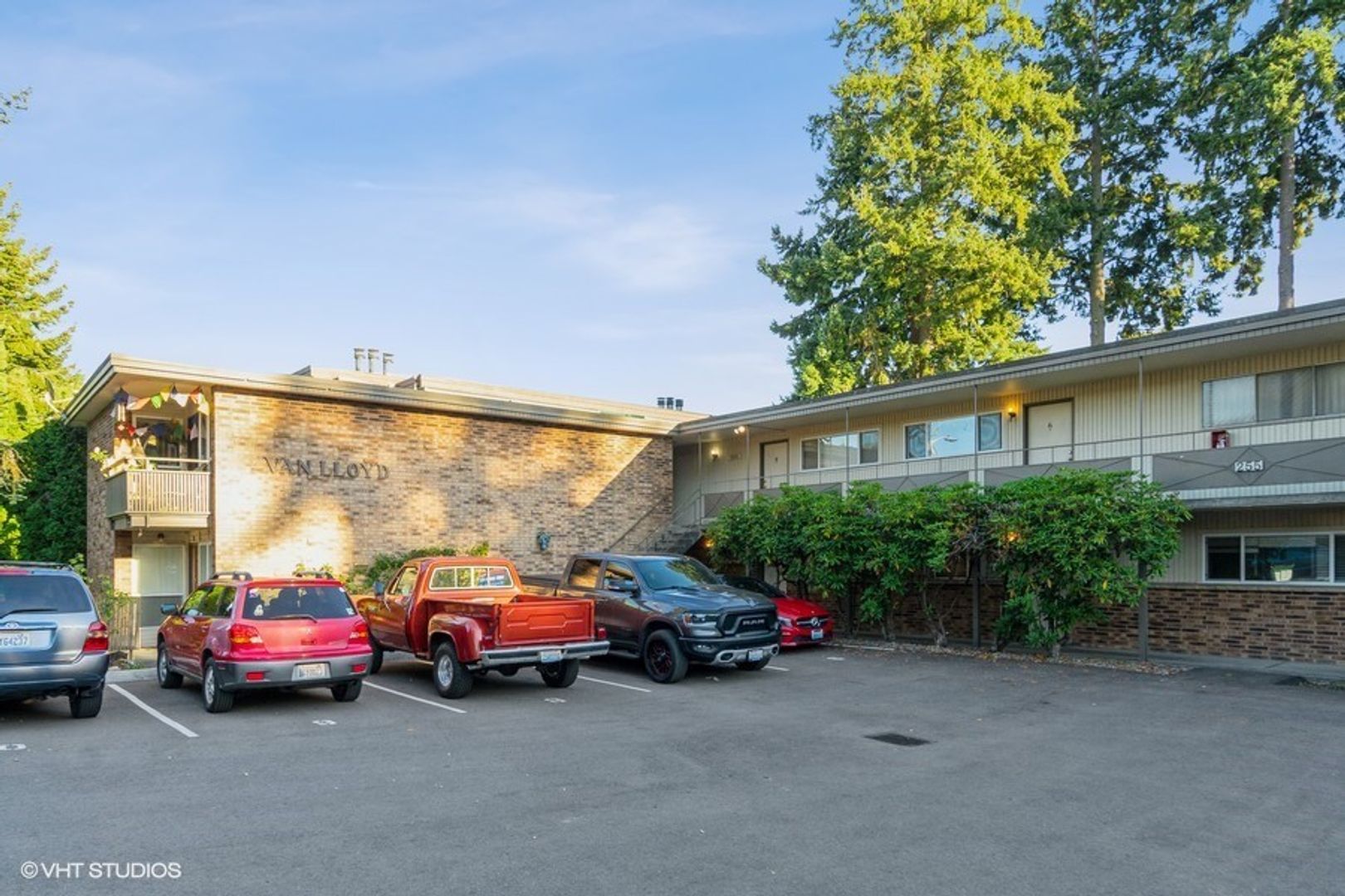 Burien Apartment: 255 SW 154th Street