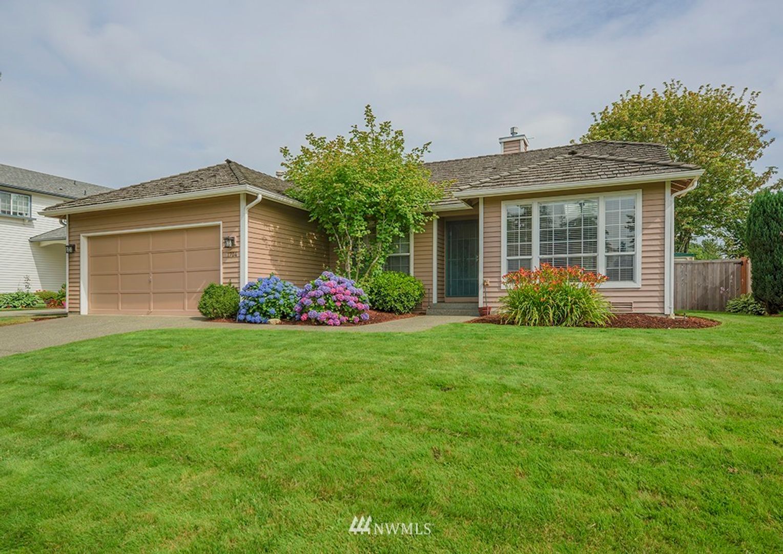 1704 SW 331st Pl, Federal Way, WA 98023