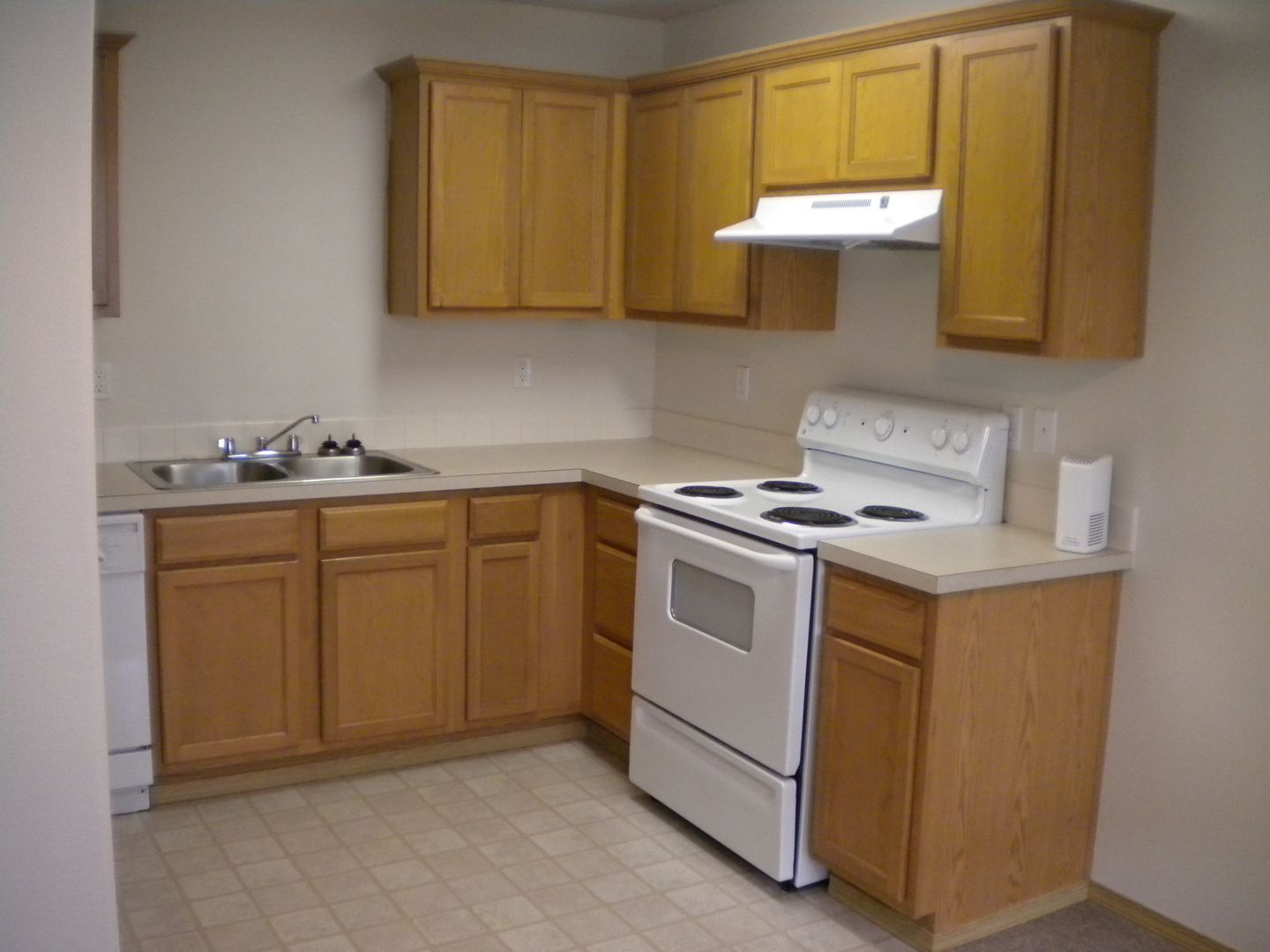 Gresham Apartment: 2948 W Powell Blvd