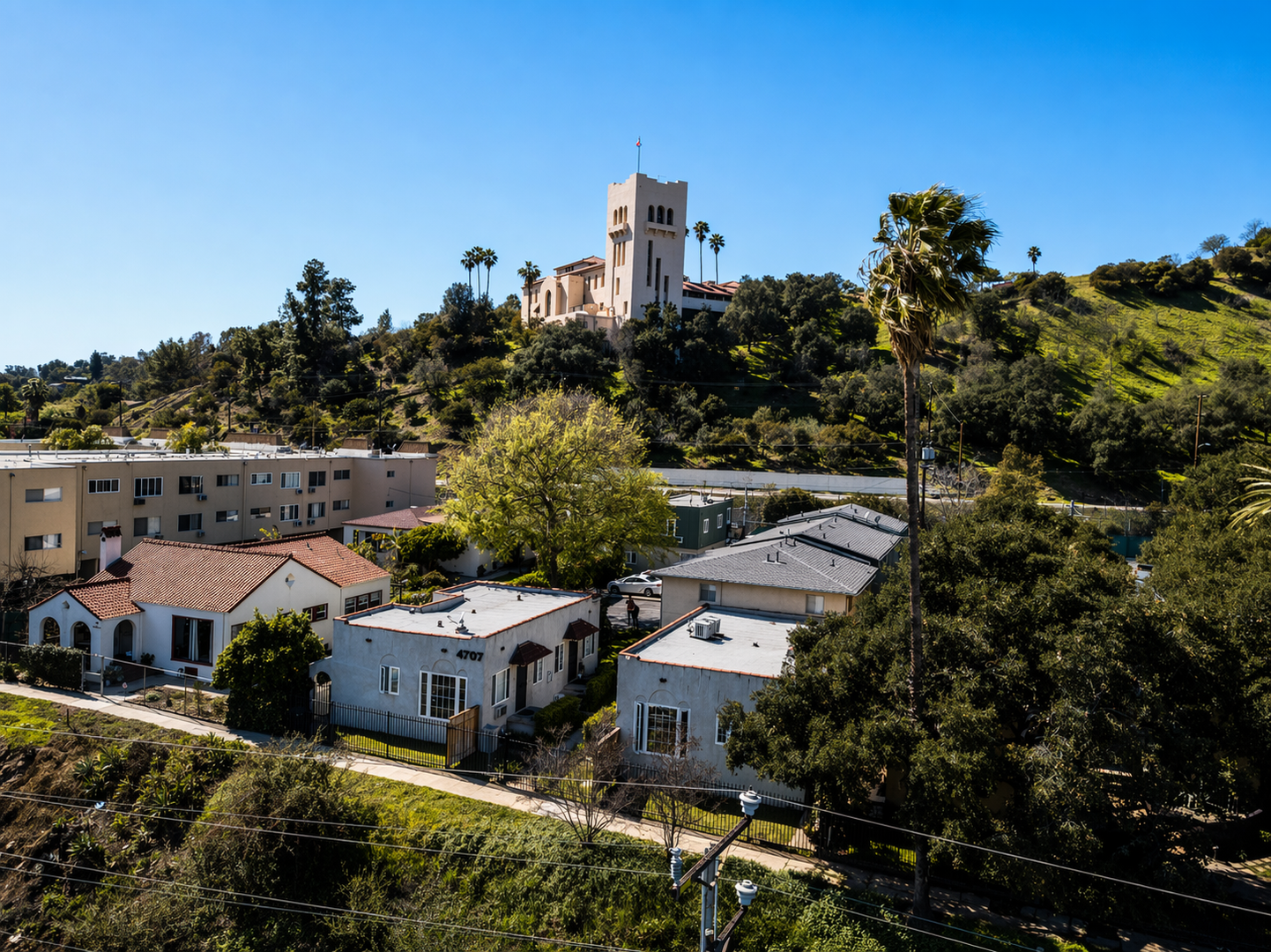 property 4706 Woodside Drive