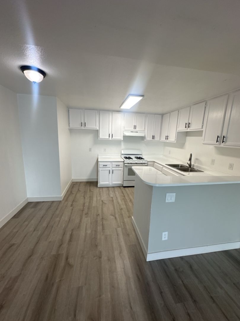 property for rent #4